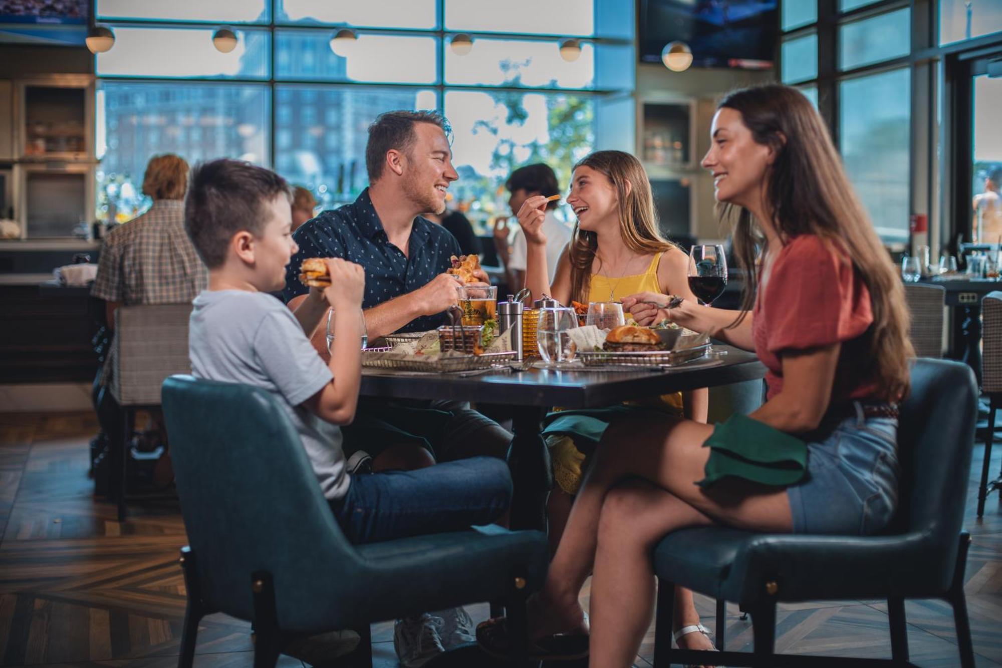 Embassy Suites By Hilton Virginia Beach Oceanfront Resort מראה חיצוני תמונה